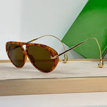 Load image into Gallery viewer, Luxury Oversized Sunglasses Vintage Unisex 2025 Punk Style
