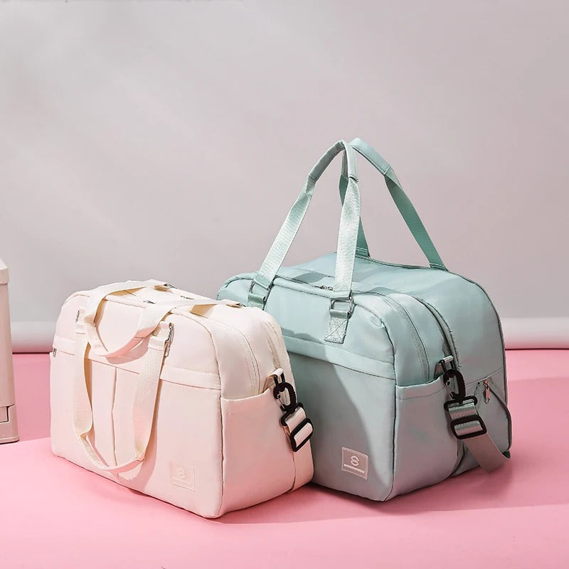 Large Travel Duffle Bag – Expandable Carry-On Luggage