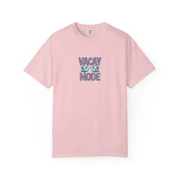 Vacay Mode Sunglasses Graphic T-Shirt, Relaxed Fit