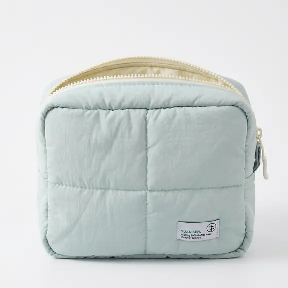 Water-Resistant Nylon Cosmetic Bag, 23 × 18 × 10 cm